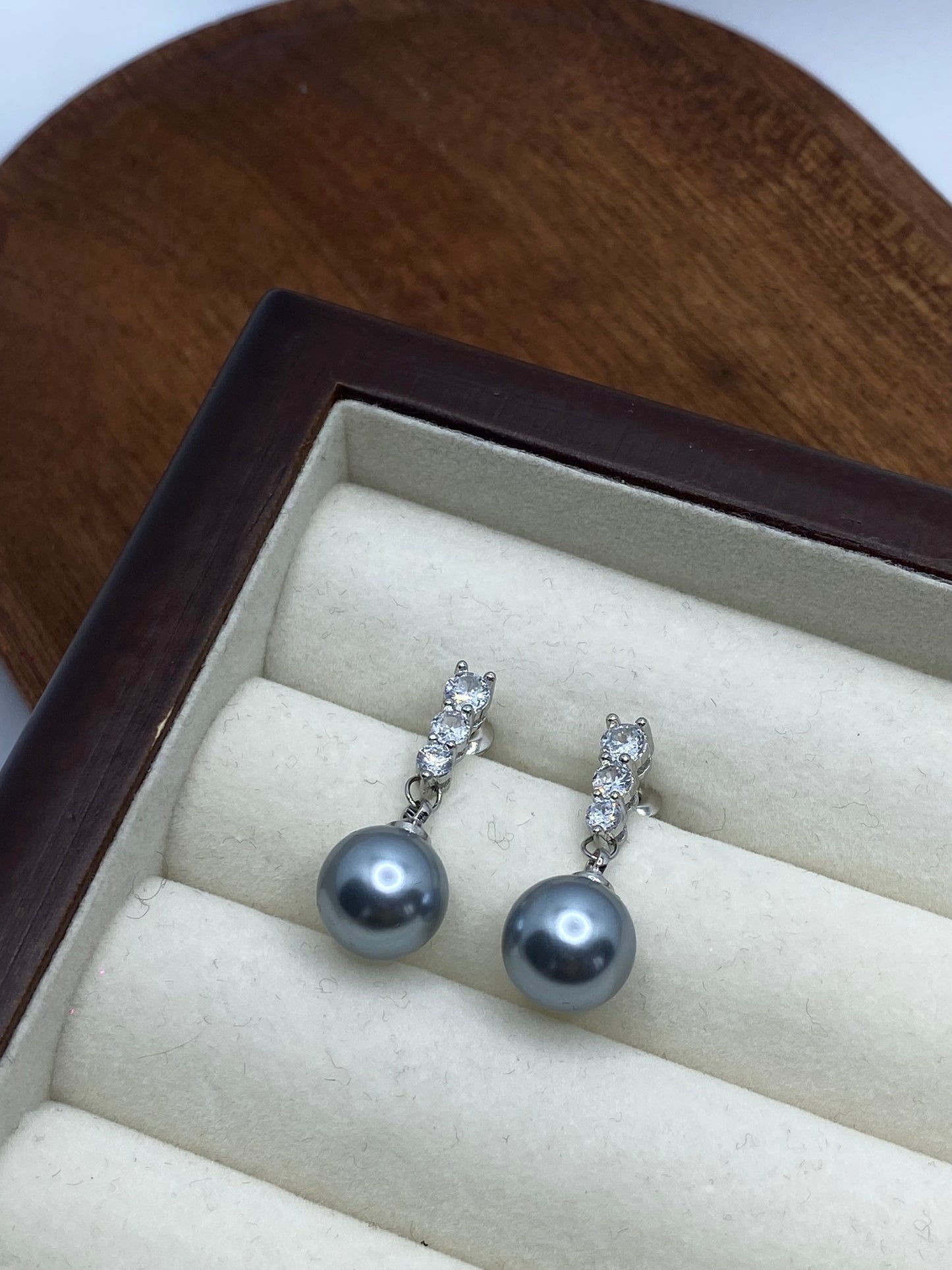 Tessa Small Grey Pearl Earrings