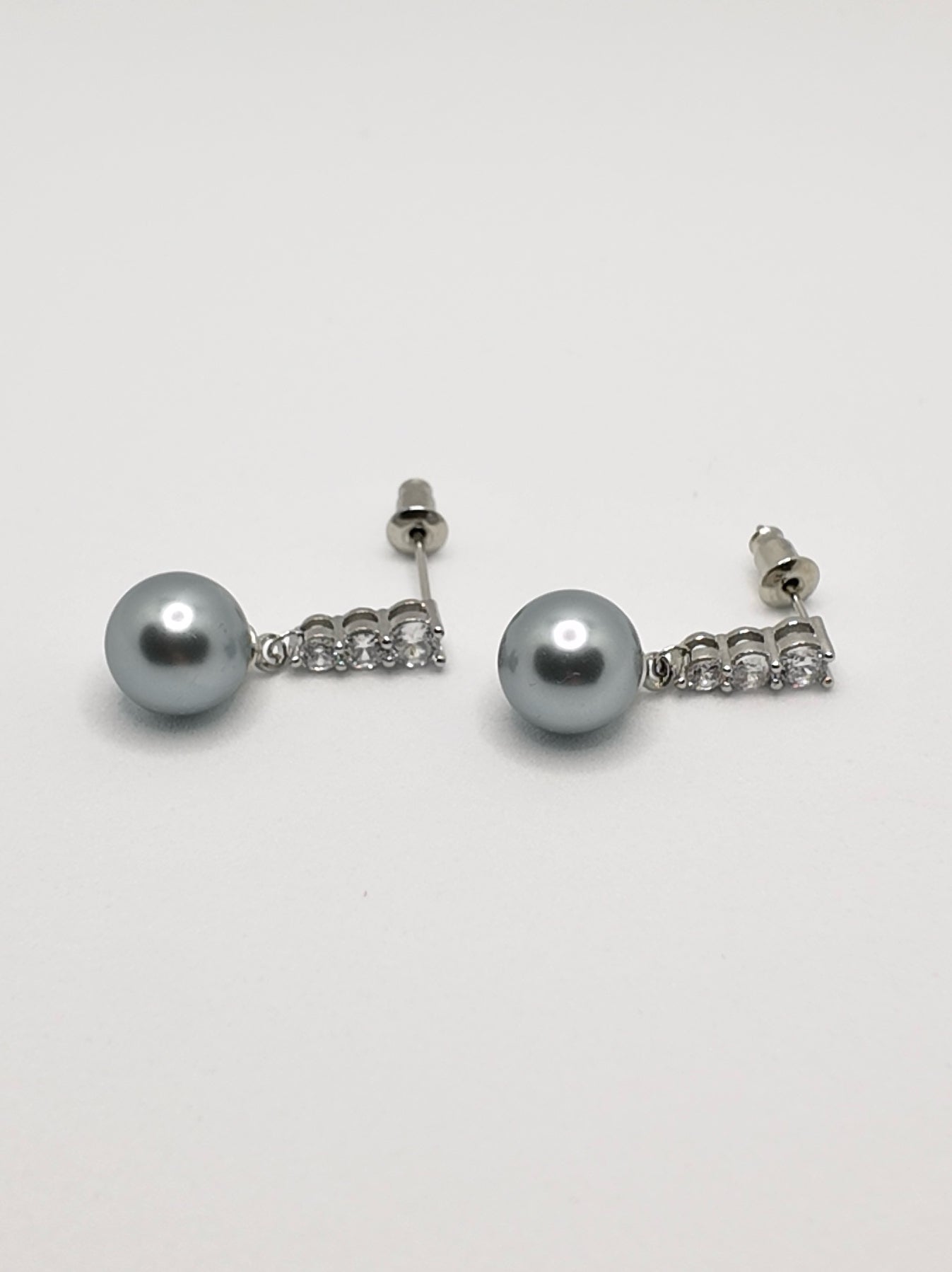 Kira Pearl Silver Earrings